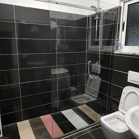 Hotel Kleo Airport Tirana